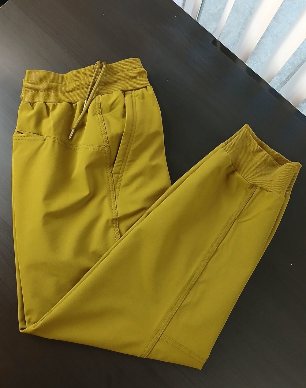 Old Navy High-Waisted All-Seasons StretchTech Joggers Womens L utility moss -H2O